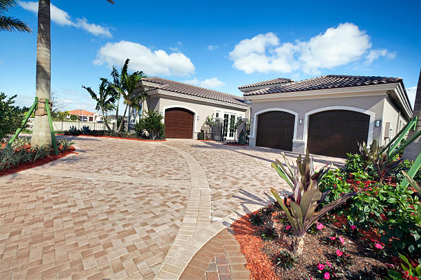 Best Professional Driveway Pavers  in Emeryville, CA